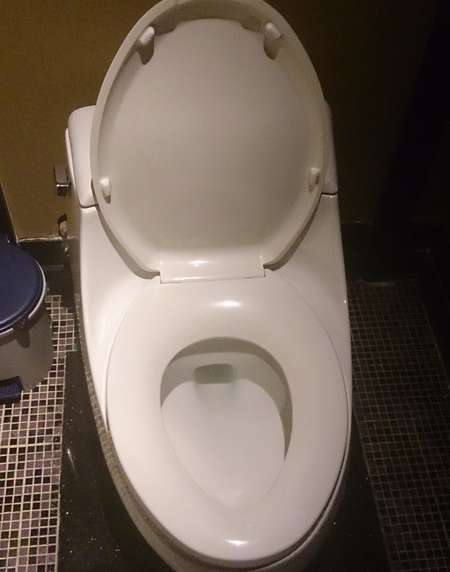 広州の洋式トイレ